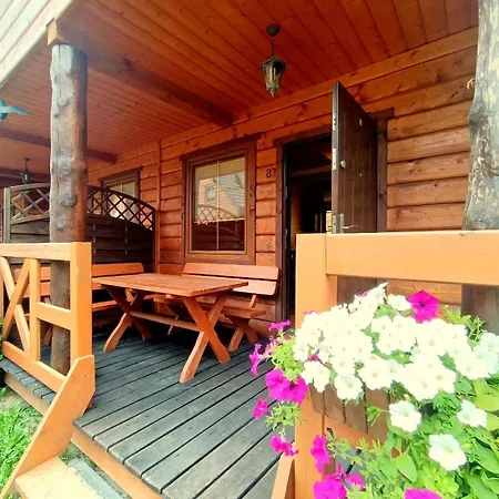 別荘 In Mit Garten Und Terrasse